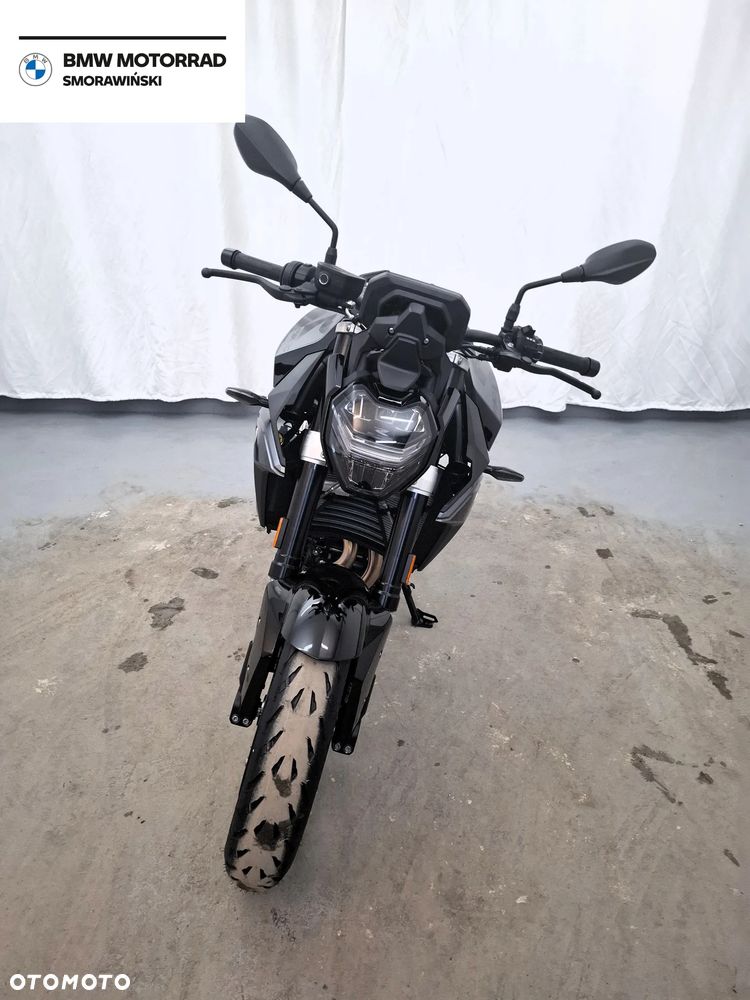 BMW F - 3