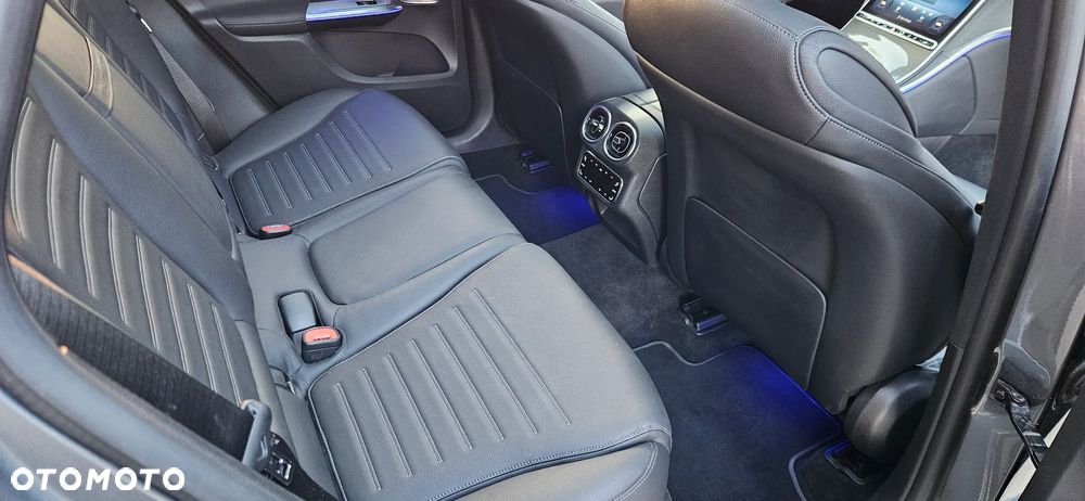 Mercedes-Benz GLC 400 e 4Matic 9G-TRONIC AMG Line Advanced - 29
