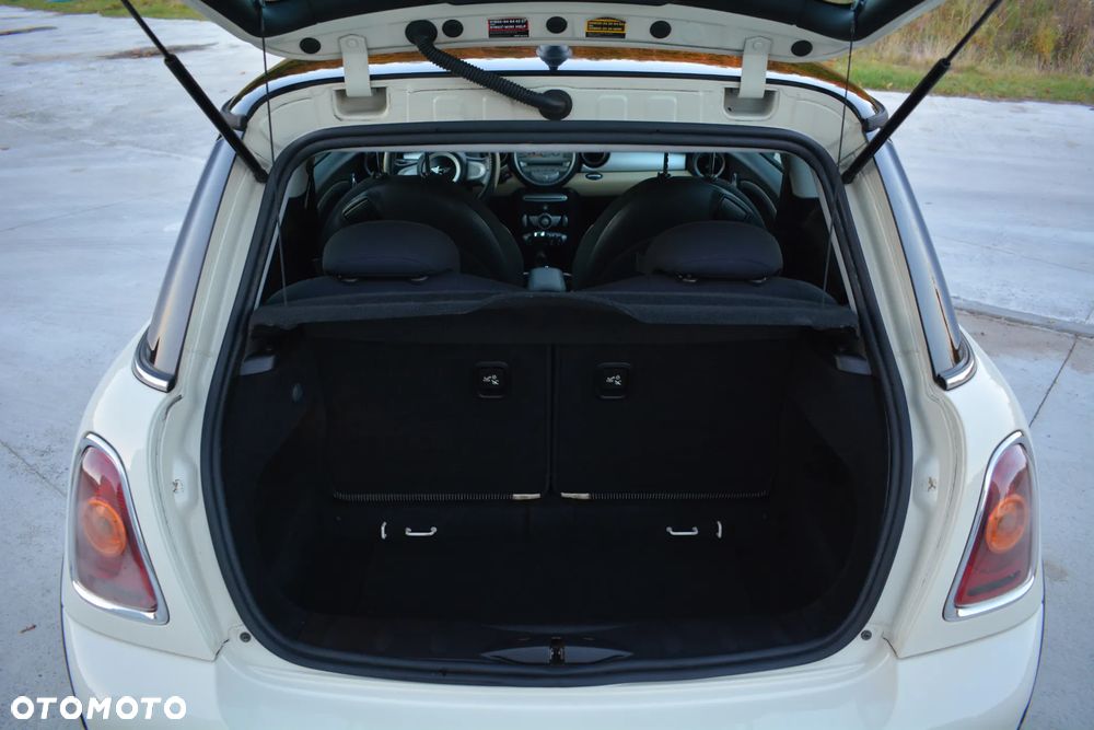 MINI Cooper Standard - 26