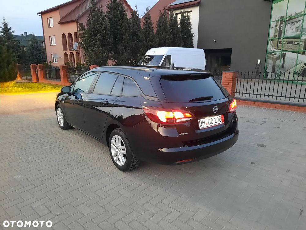 Opel Astra 1.6 CDTI Enjoy S&S - 10