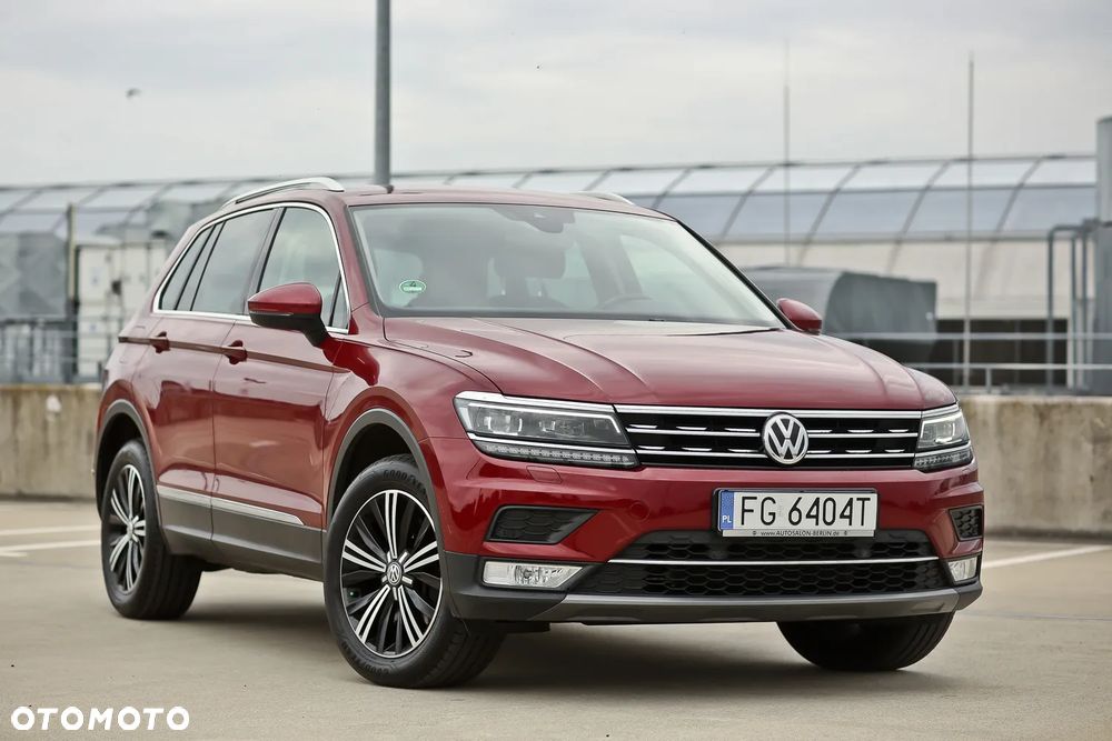 Volkswagen Tiguan - 1