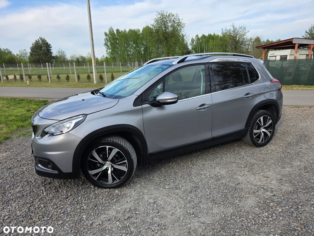 Peugeot 2008 BlueHDi 100 STOP & START Allure - 13