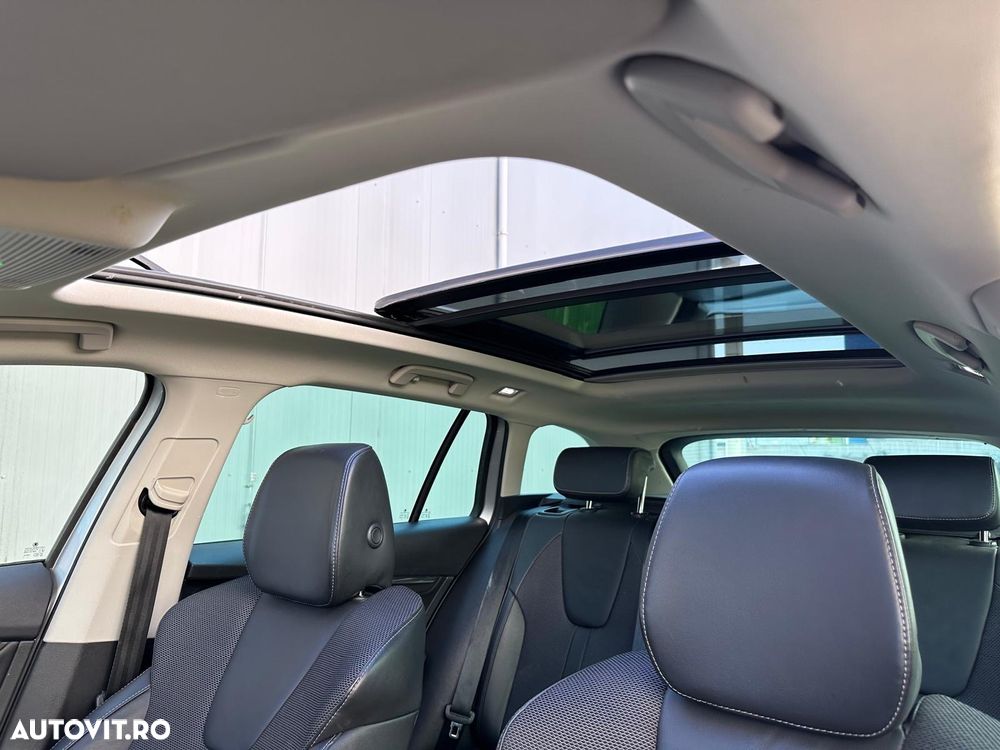 Skoda Octavia Combi 2.0 TDI DSG First Edition - 7