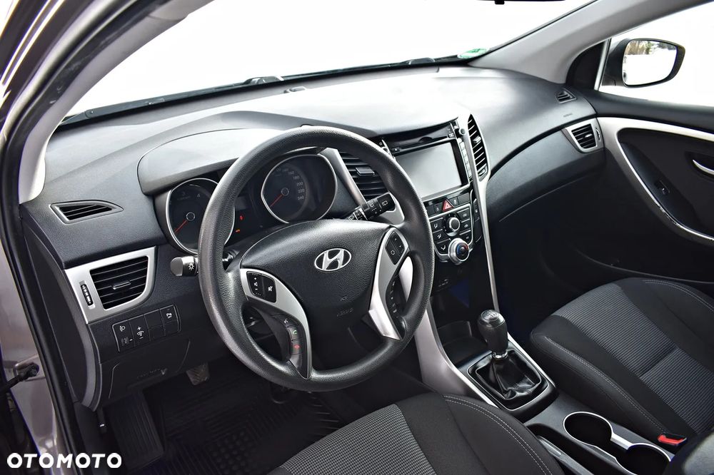 Hyundai i30 1.4 CRDi Intro Edition - 30