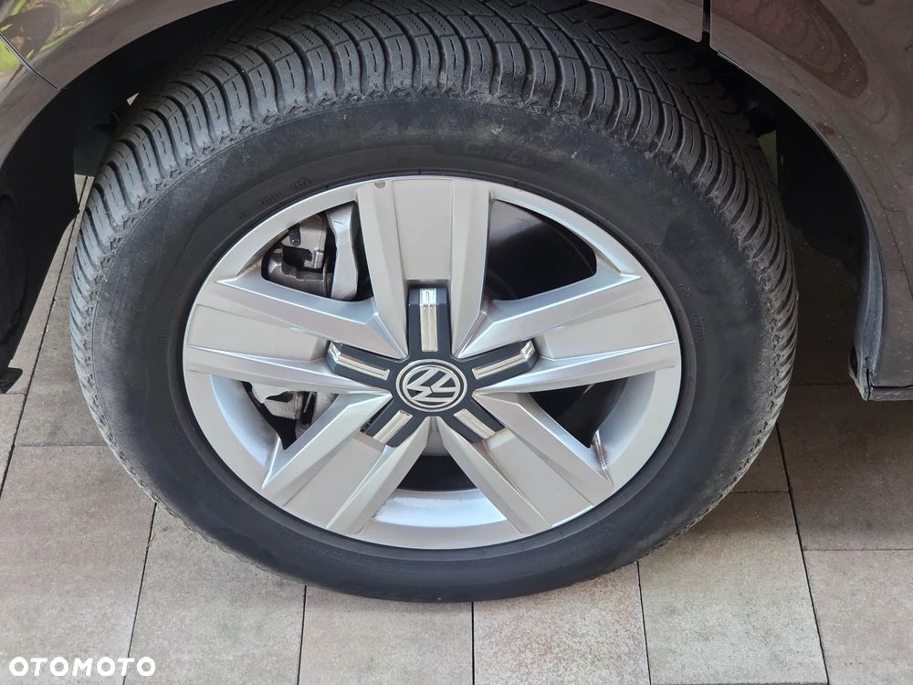 Volkswagen Multivan - 15