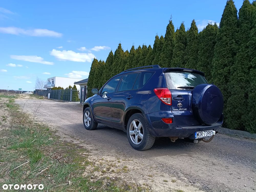 Toyota RAV4 2.2 D-CAT 4x4 Executive - 4