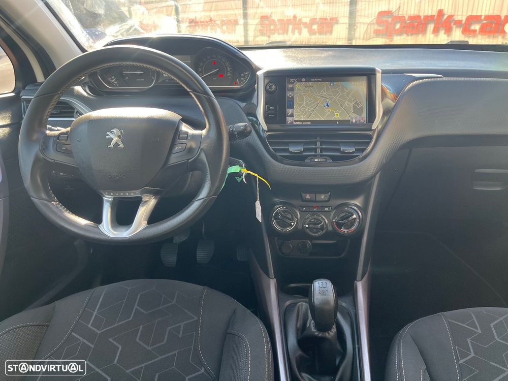Peugeot 2008 1.2 VTi Access - 8