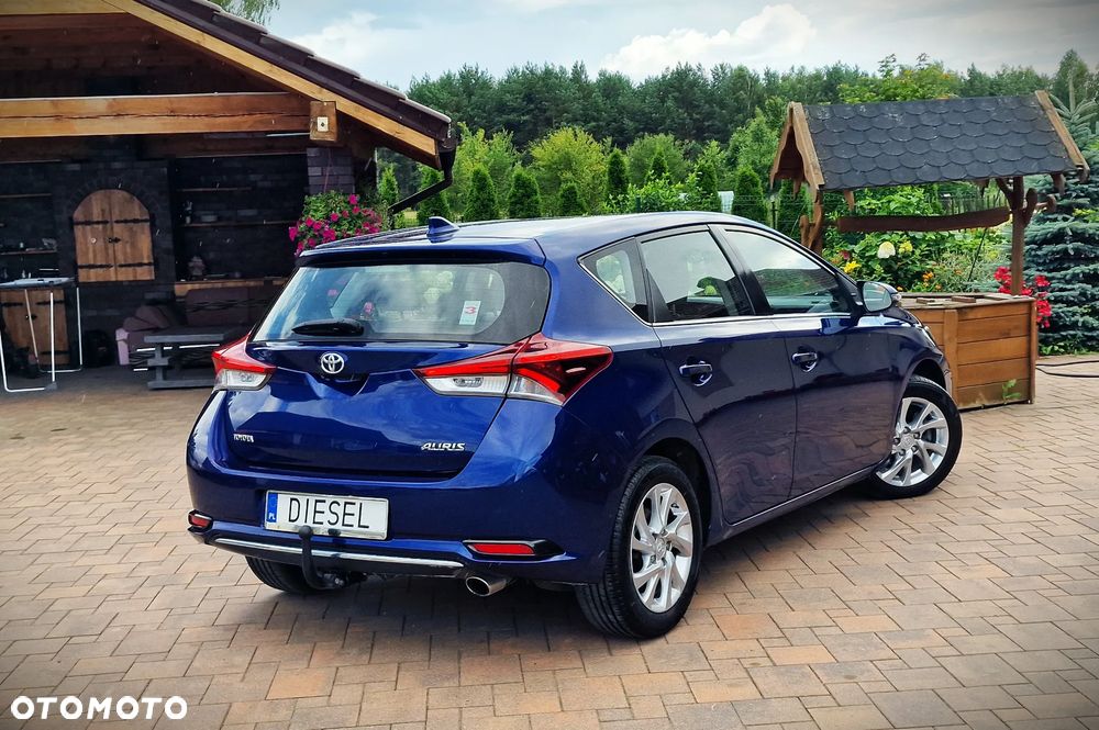Toyota Auris 1.6 D-4D Prestige - 13