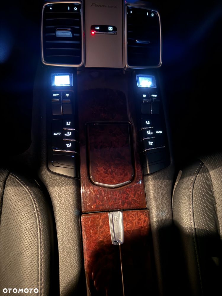 Porsche Panamera S PDK - 17