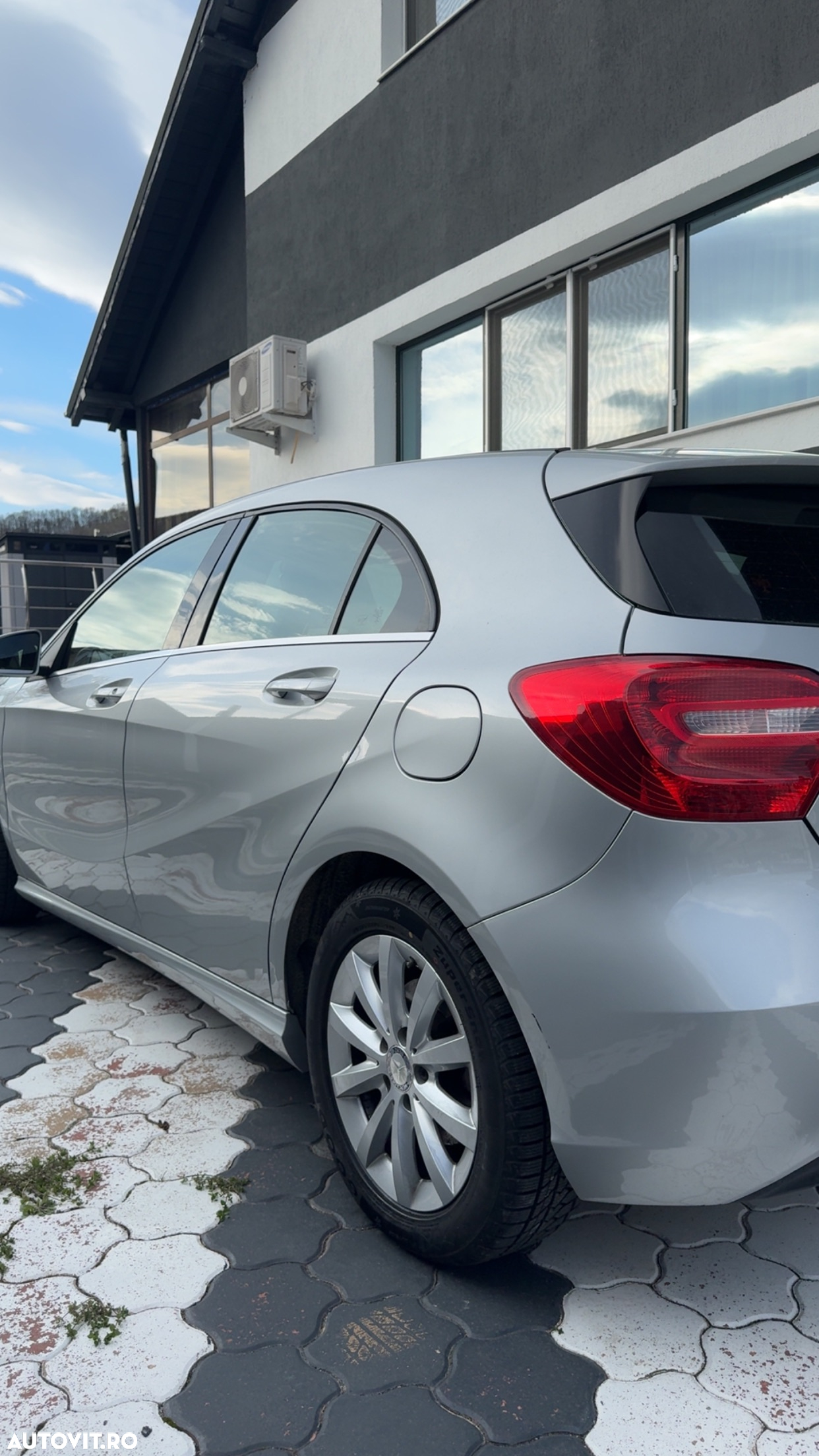 Mercedes-Benz A 180 (BlueEFFICIENCY) 7G-DCT - 3
