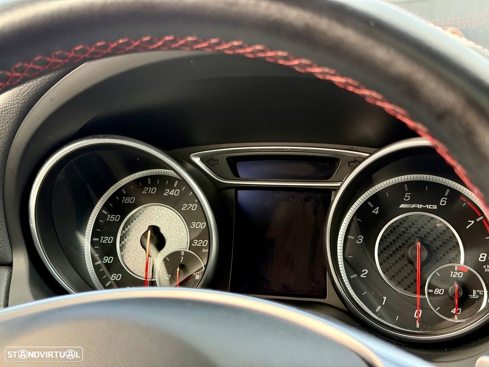 Mercedes-Benz CLA 45 AMG 4Matic Speedshift 7G-DCT Night Edition - 14