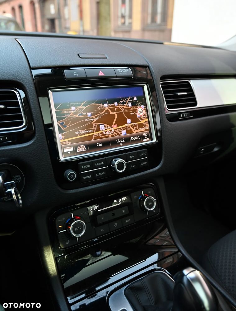 Volkswagen Touareg - 32