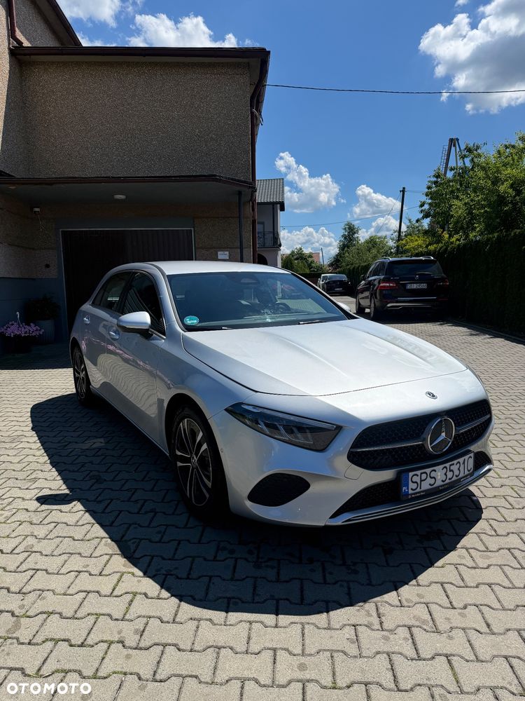 Mercedes-Benz Klasa A 180 7G-DCT - 2