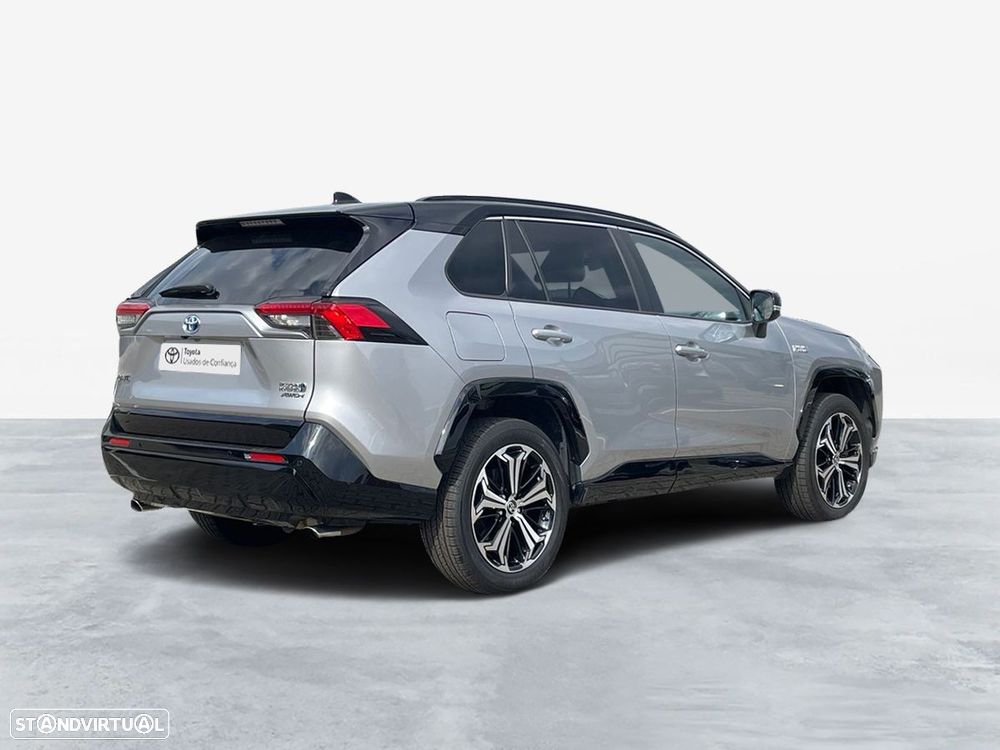 Toyota RAV4 - 18