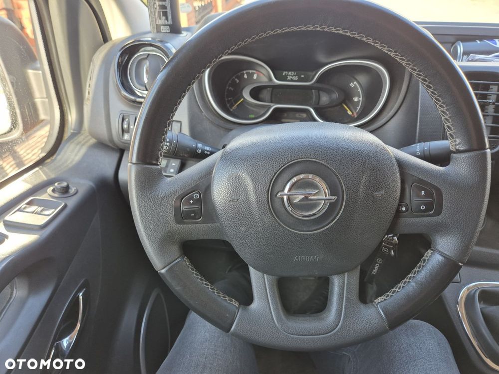 Opel Vivaro - 7