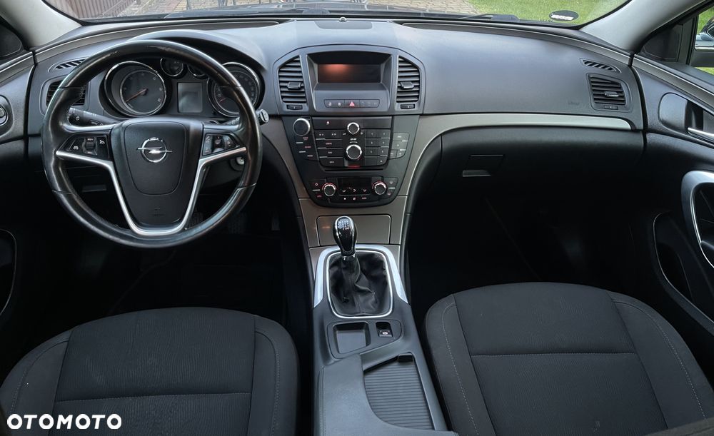 Opel Insignia 2.0 CDTI - 9
