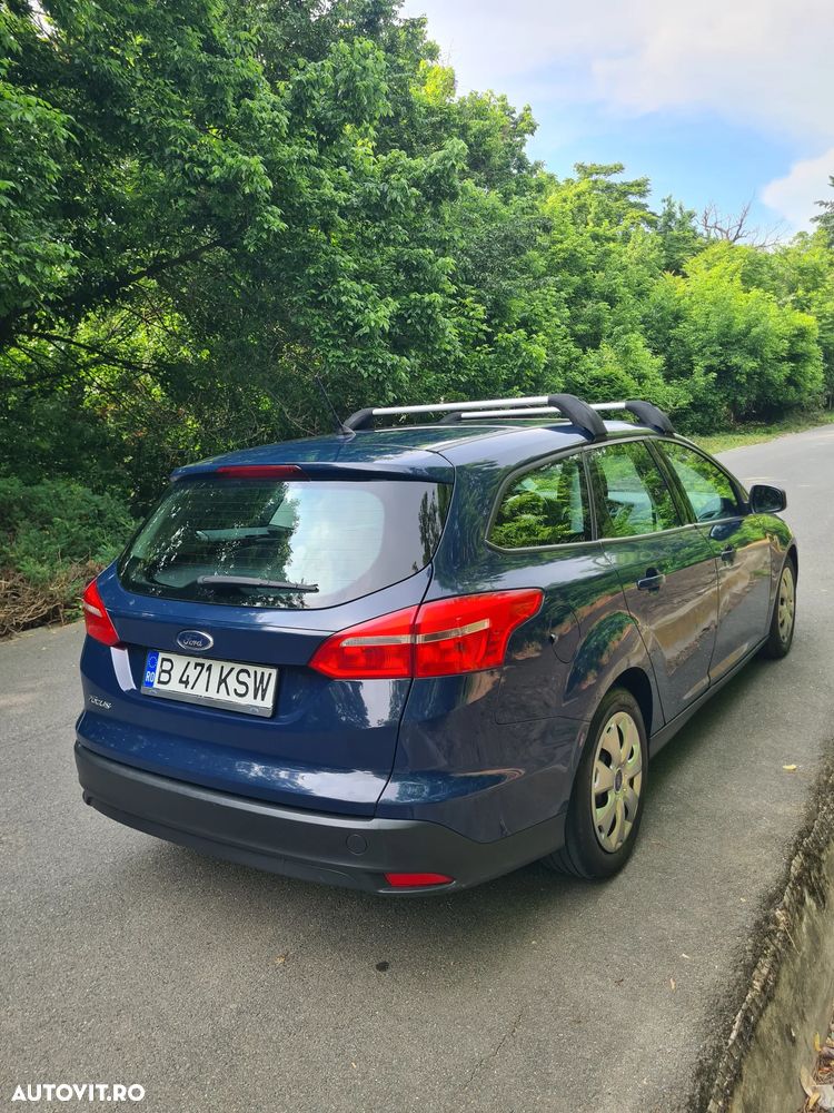 Ford Focus - 10