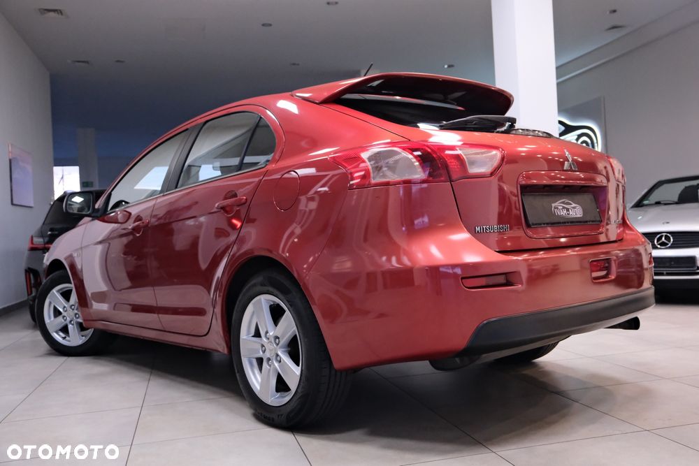Mitsubishi Lancer - 16