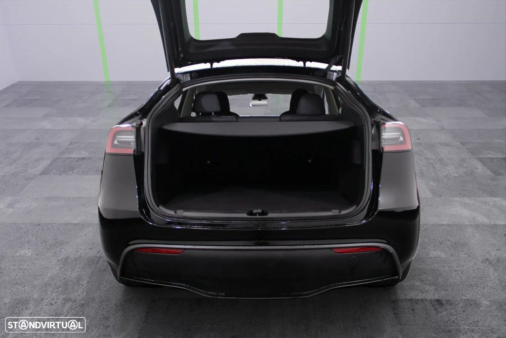Tesla Model Y Standard - 6