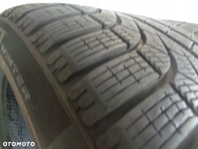 2X Pirelli P Zero Winter 285/40R20 108V NF0 ELT FR XL - 2