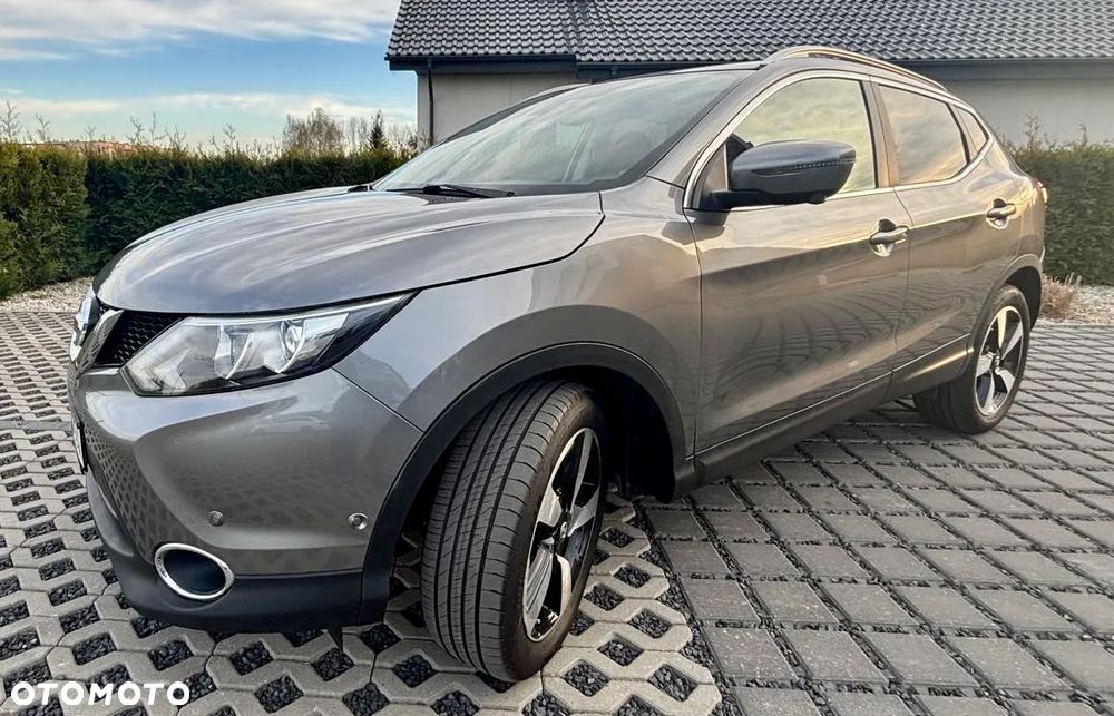 Nissan Qashqai 1.2 DIG-T N-Connecta - 2