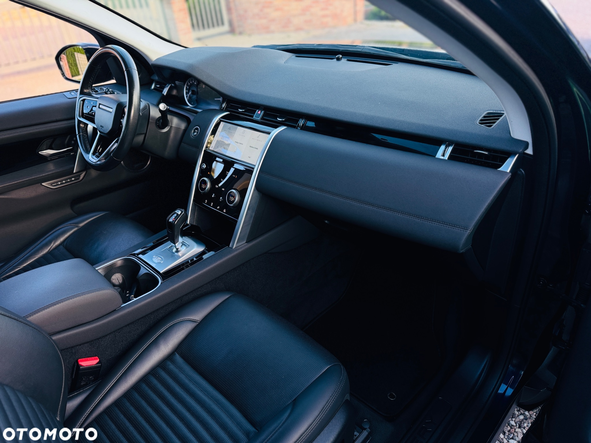 Land Rover Discovery Sport D165 Dynamic S - 36