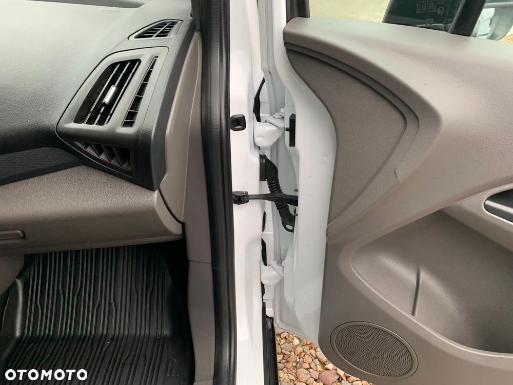 Ford Connect L2 Maxi Long 3 miejscowy Skrzynia 6biegowa Ładowność 690kg 2 Euro Palety  Homologacja cięż. VAT-1 GWARANCJA Ford do 12.2026r - 23