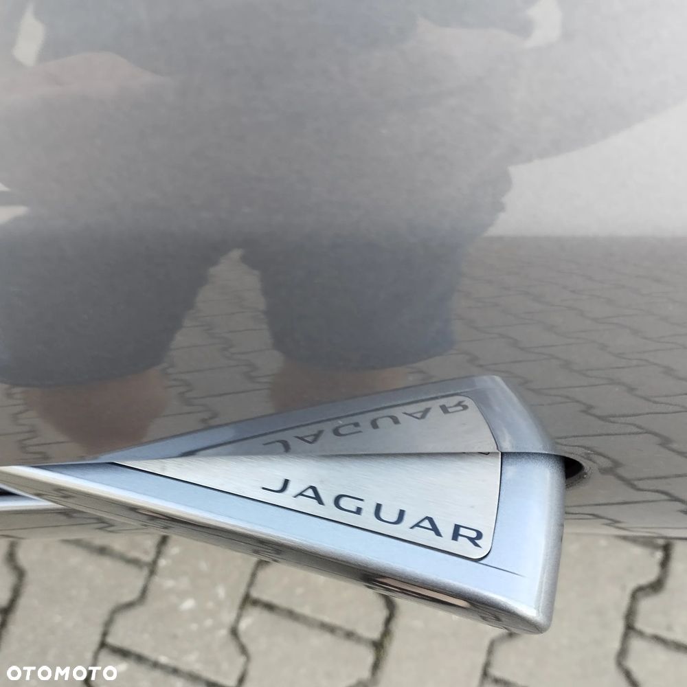 Jaguar F-Type 2.0 Turbo R-Dynamic - 19
