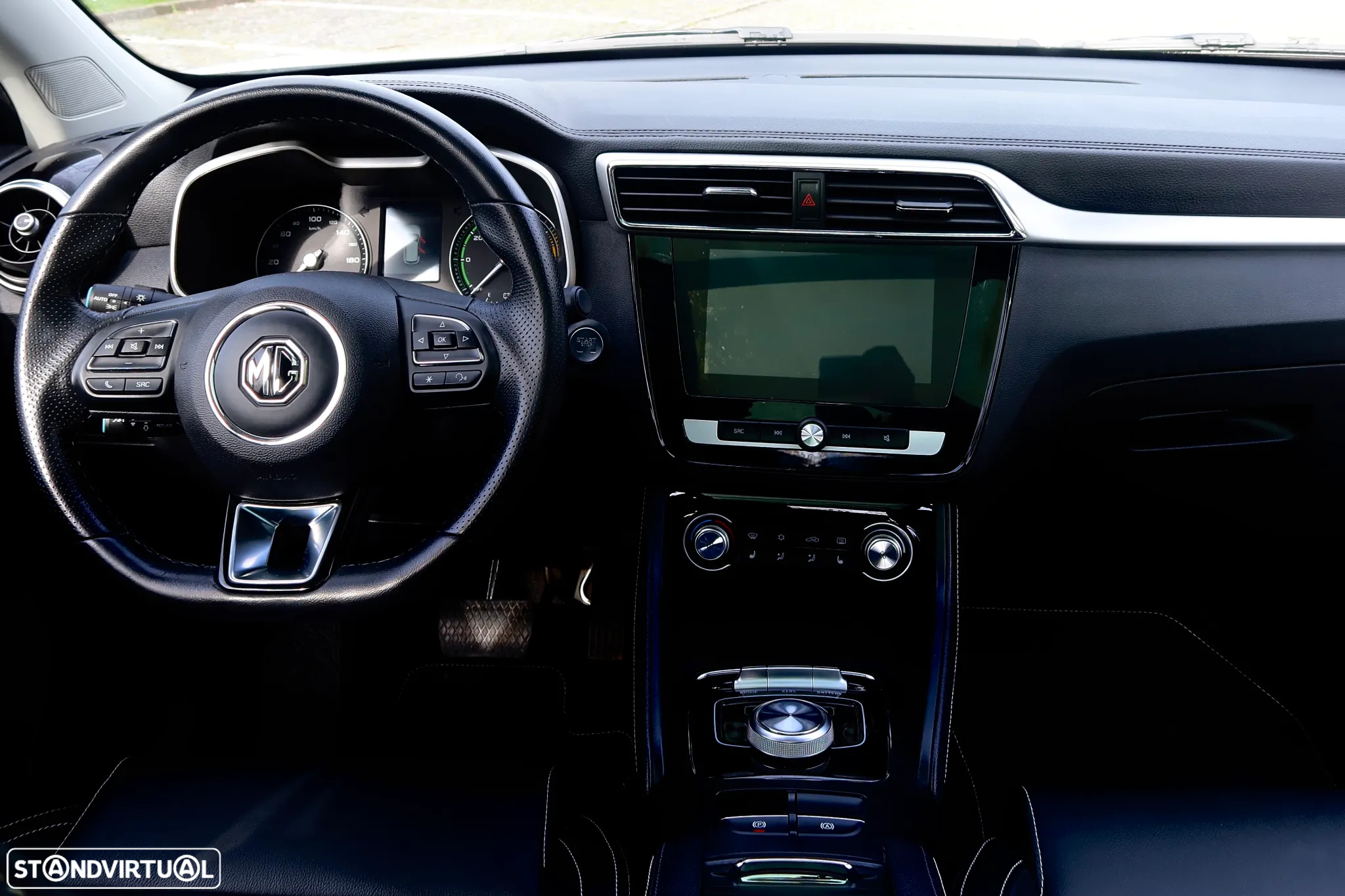 MG ZS EV Luxury - 24