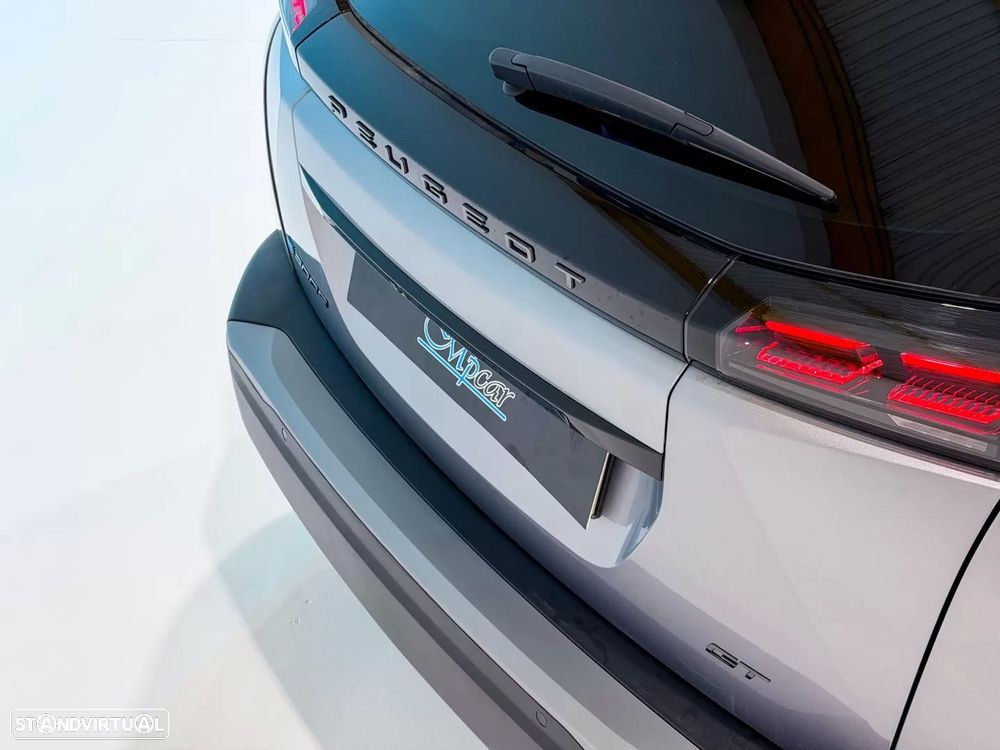 Peugeot e-2008 50 kWh GT - 16