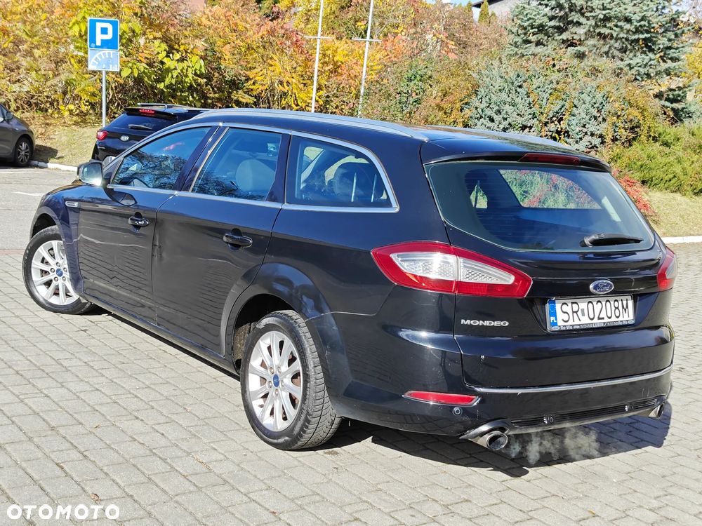 Ford Mondeo 2.0 T Ghia MPS6 - 37