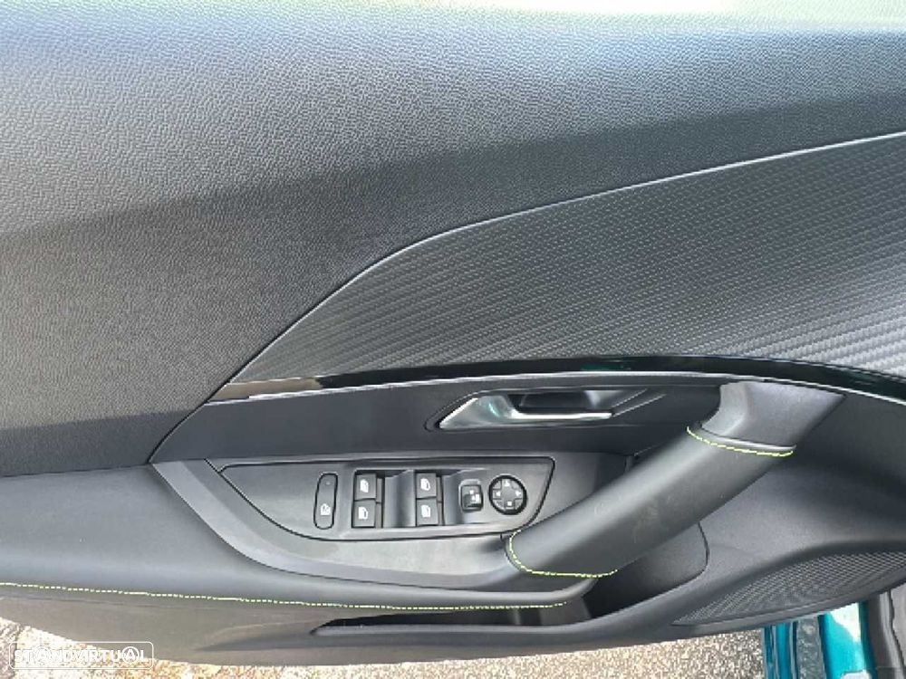 Peugeot e-2008 54 kWh GT - 14