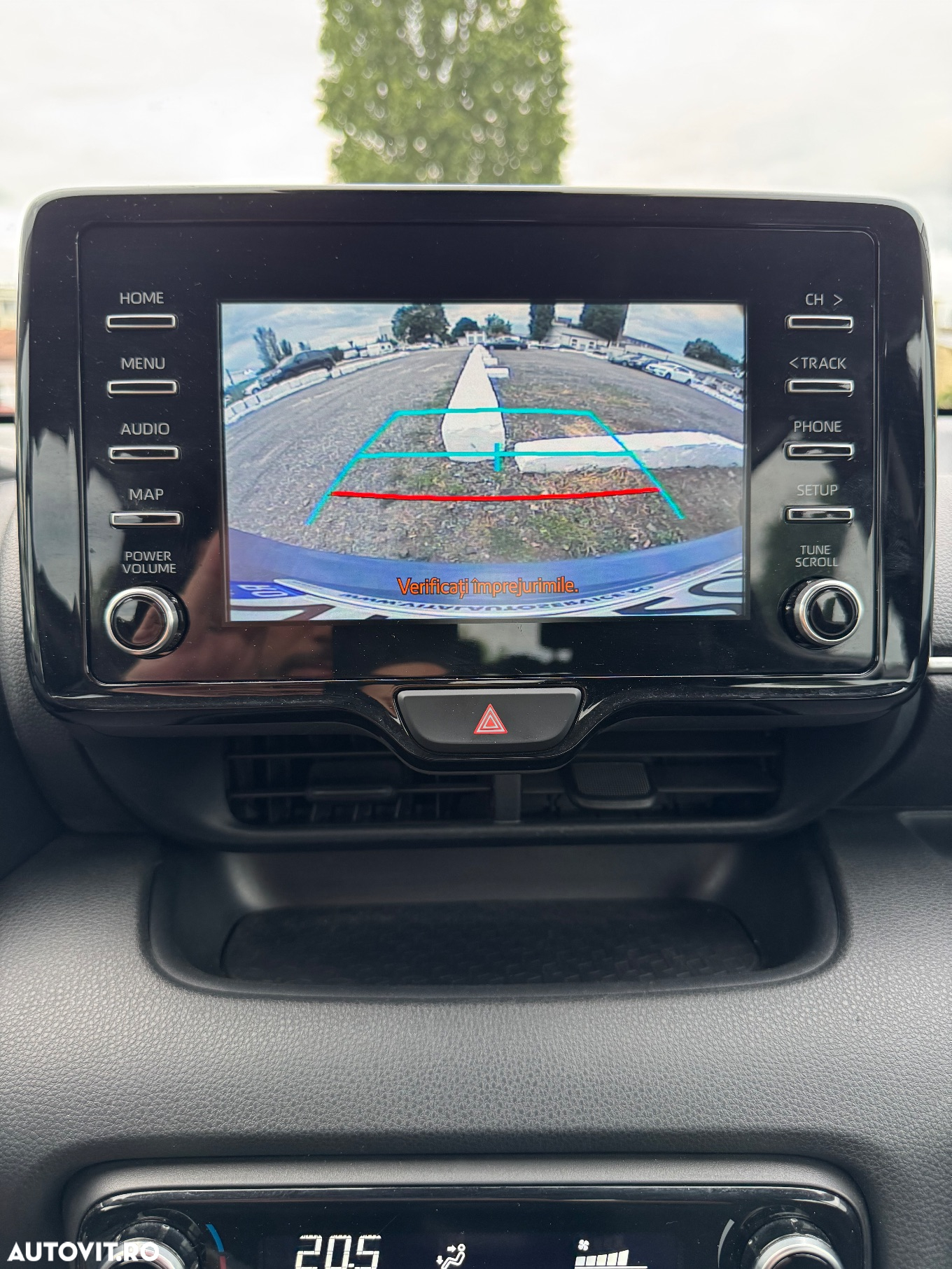 Toyota Yaris Hybrid 116 1.5 VVT-i Business Edition - 17