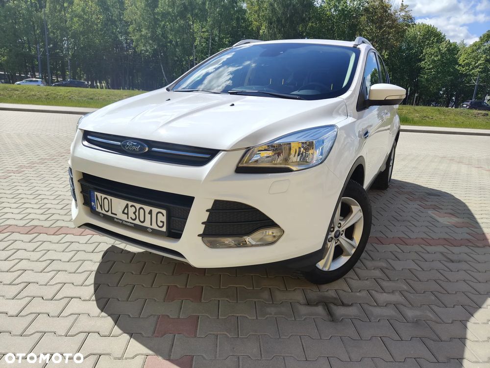 Ford Kuga 1.5 EcoBoost 2x4 Trend - 2