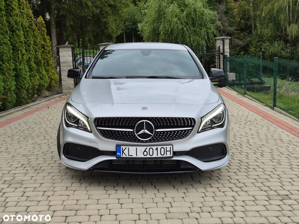 Mercedes-Benz CLA 180 7G-DCT AMG Line - 16