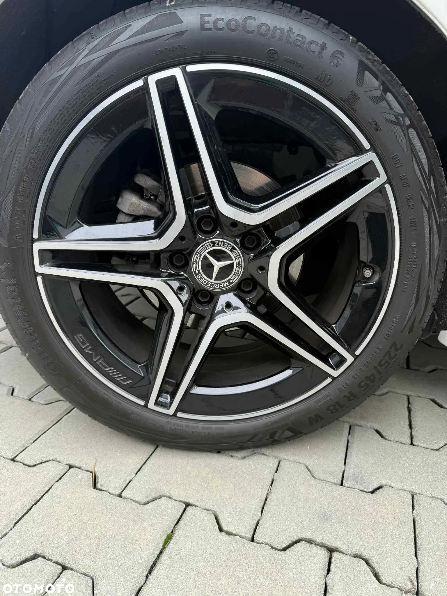Mercedes-Benz Klasa A 180 AMG Line 7G-DCT - 4