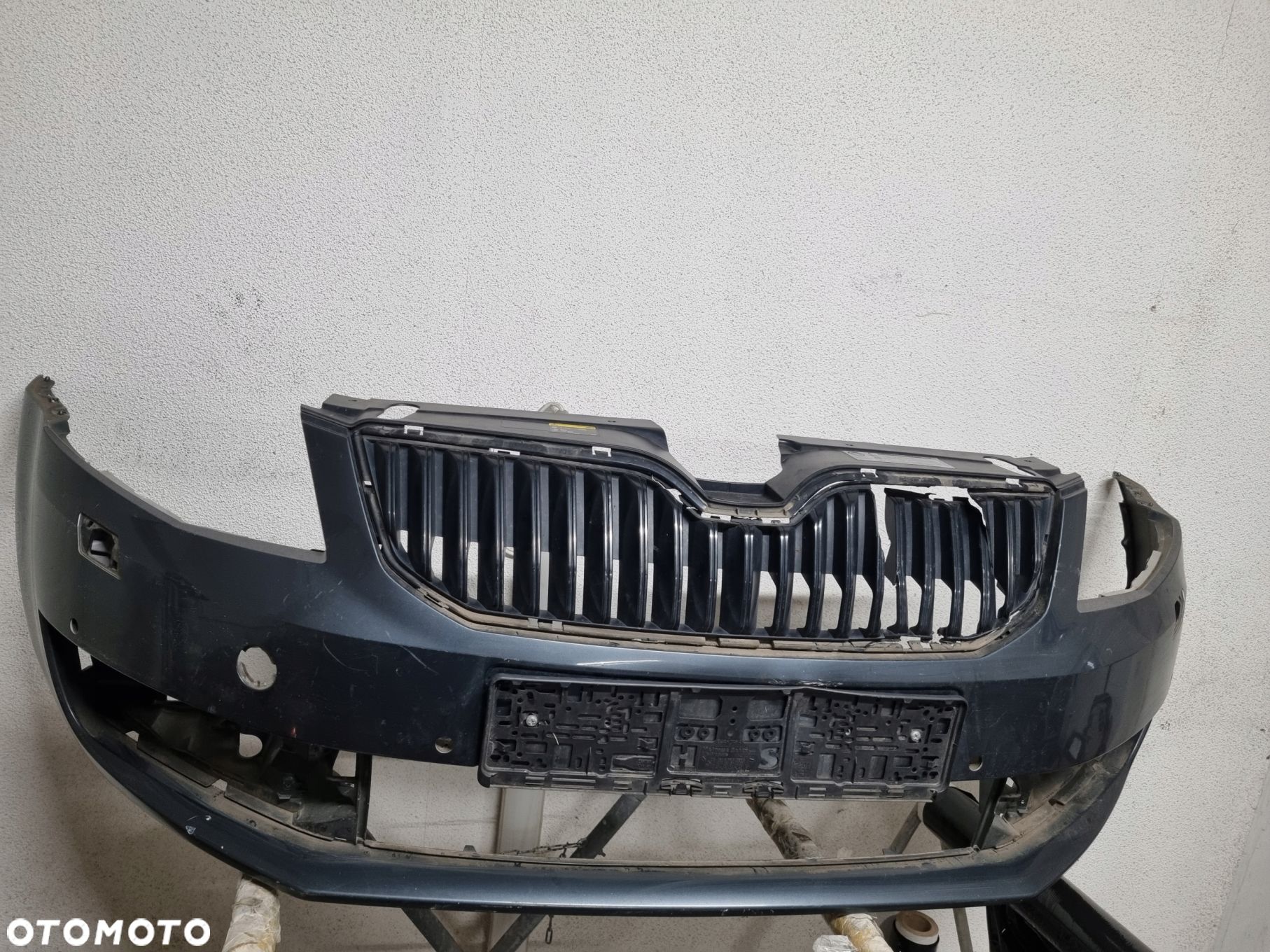SKODA OCTAVIA ZDERZAK PRZÓD 5E0807221 - 1