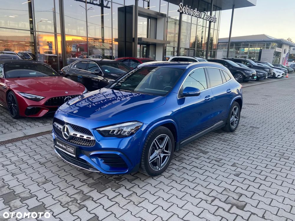 Mercedes-Benz GLA 200 AMG Line - 2