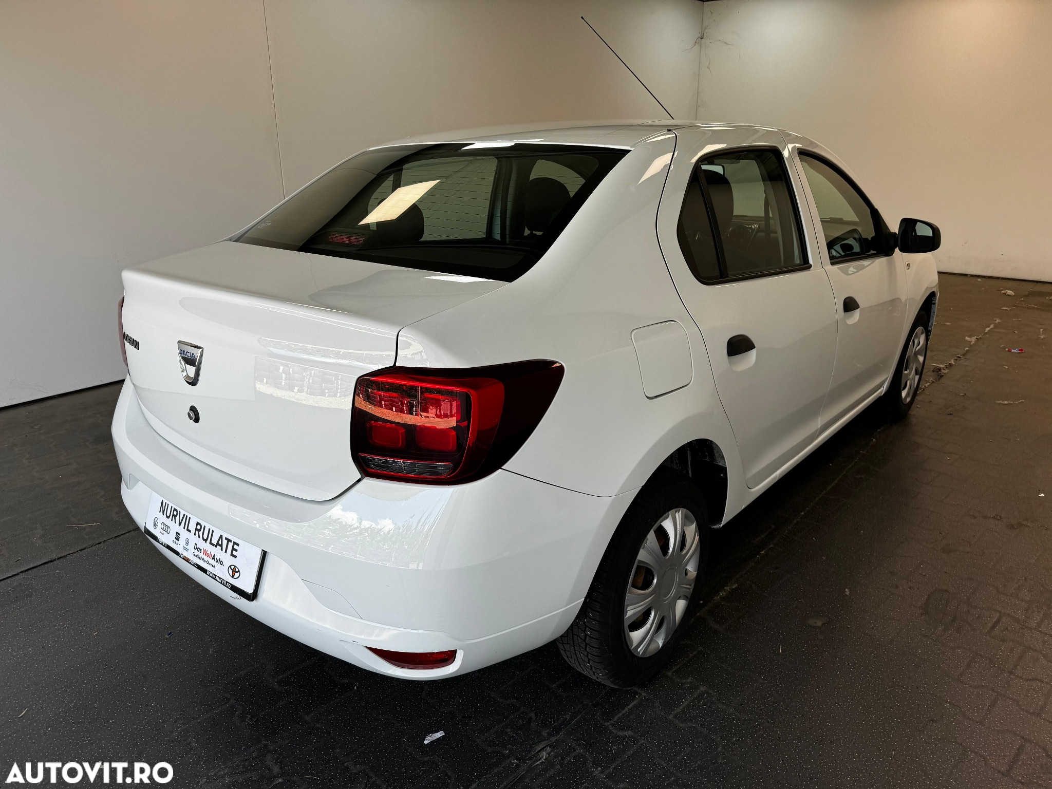 Dacia Logan 1.0 SCe SL PLUS - 16