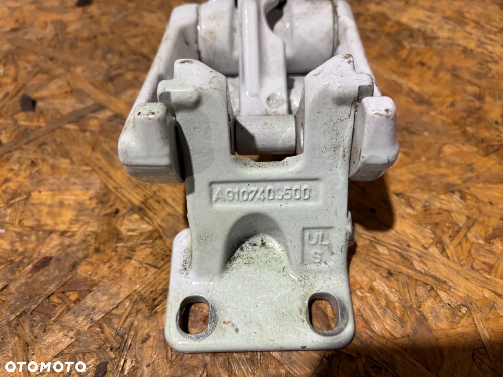 Sprinter 907 910 Zawiasy A9107408900 A9107409500 A9107409000 A9107409600 - 9