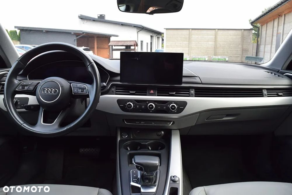 Audi A4 Limousine - 34