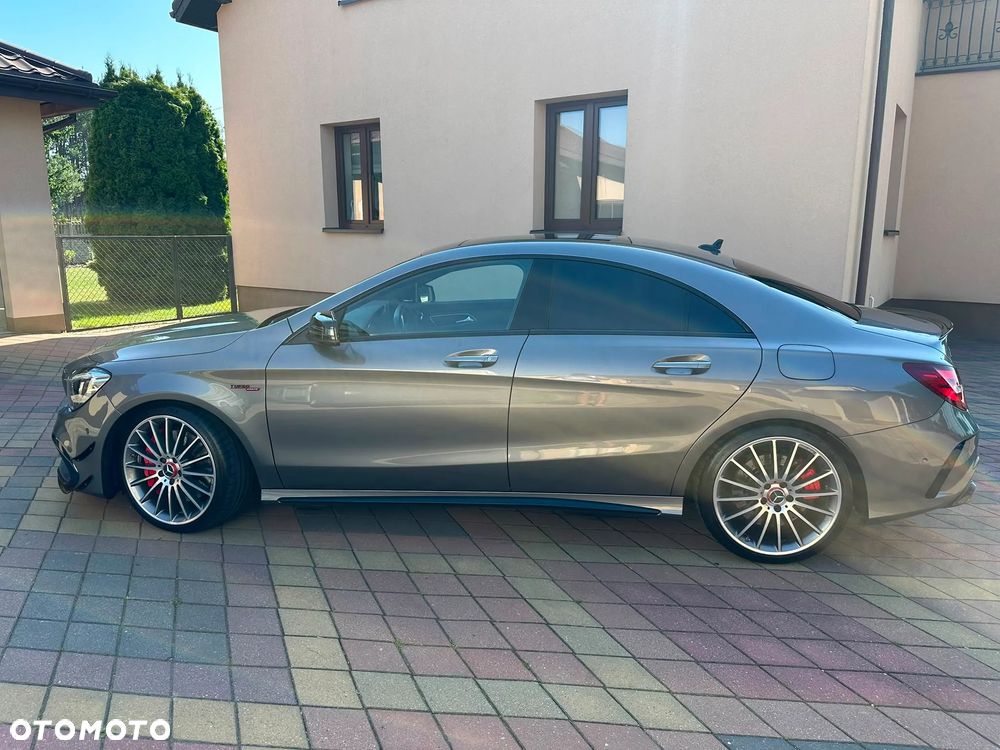 Mercedes-Benz CLA - 5