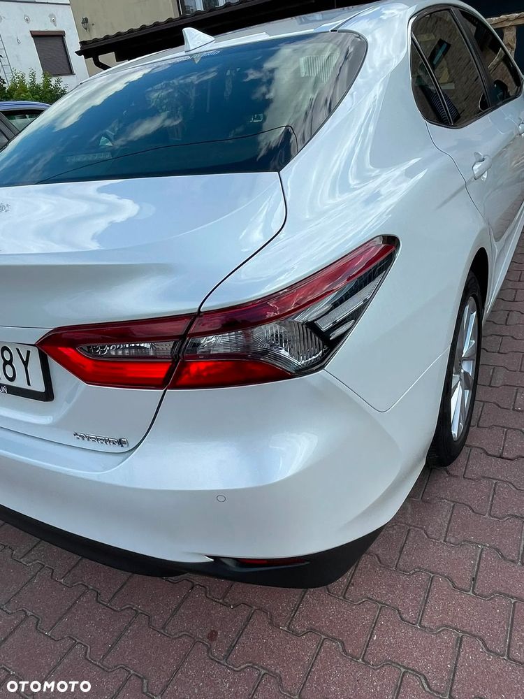 Toyota Camry 2.5 Hybrid Comfort CVT - 6