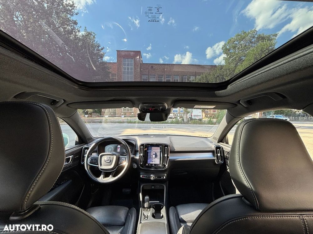 Volvo XC 40 D4 AWD Momentum Pro - 19