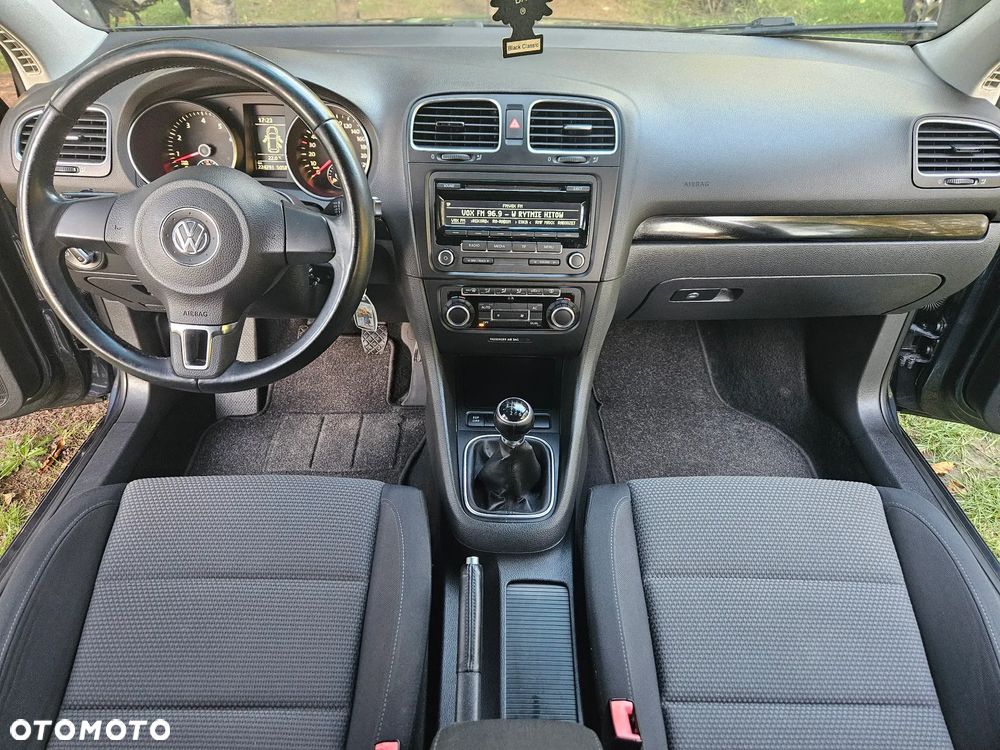 Volkswagen Golf - 16