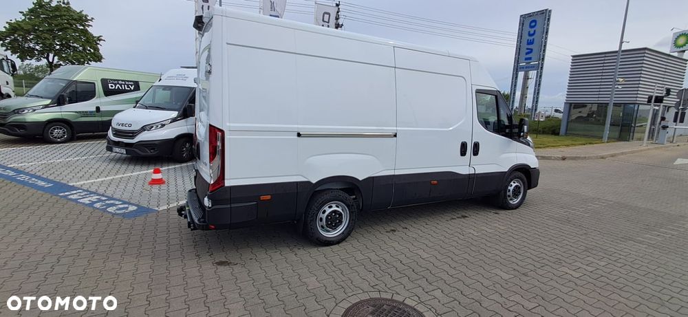 Iveco 35S16BA8 V - 36