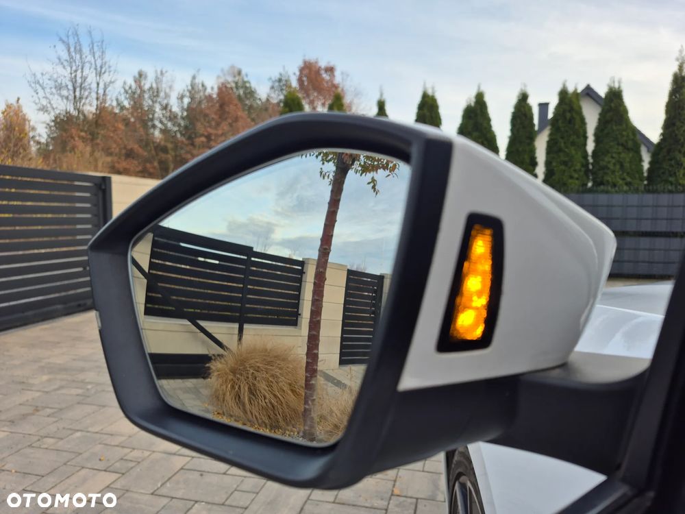 Skoda Octavia 1.5 TSI ACT Style - 25