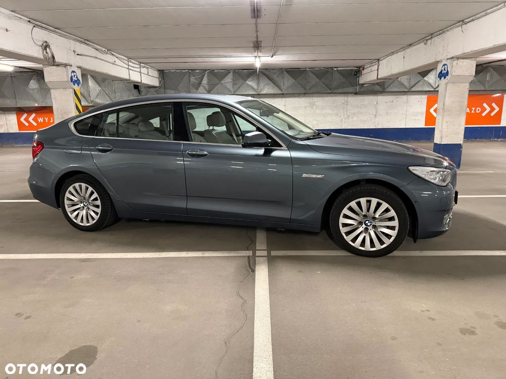BMW 5GT 535i - 2
