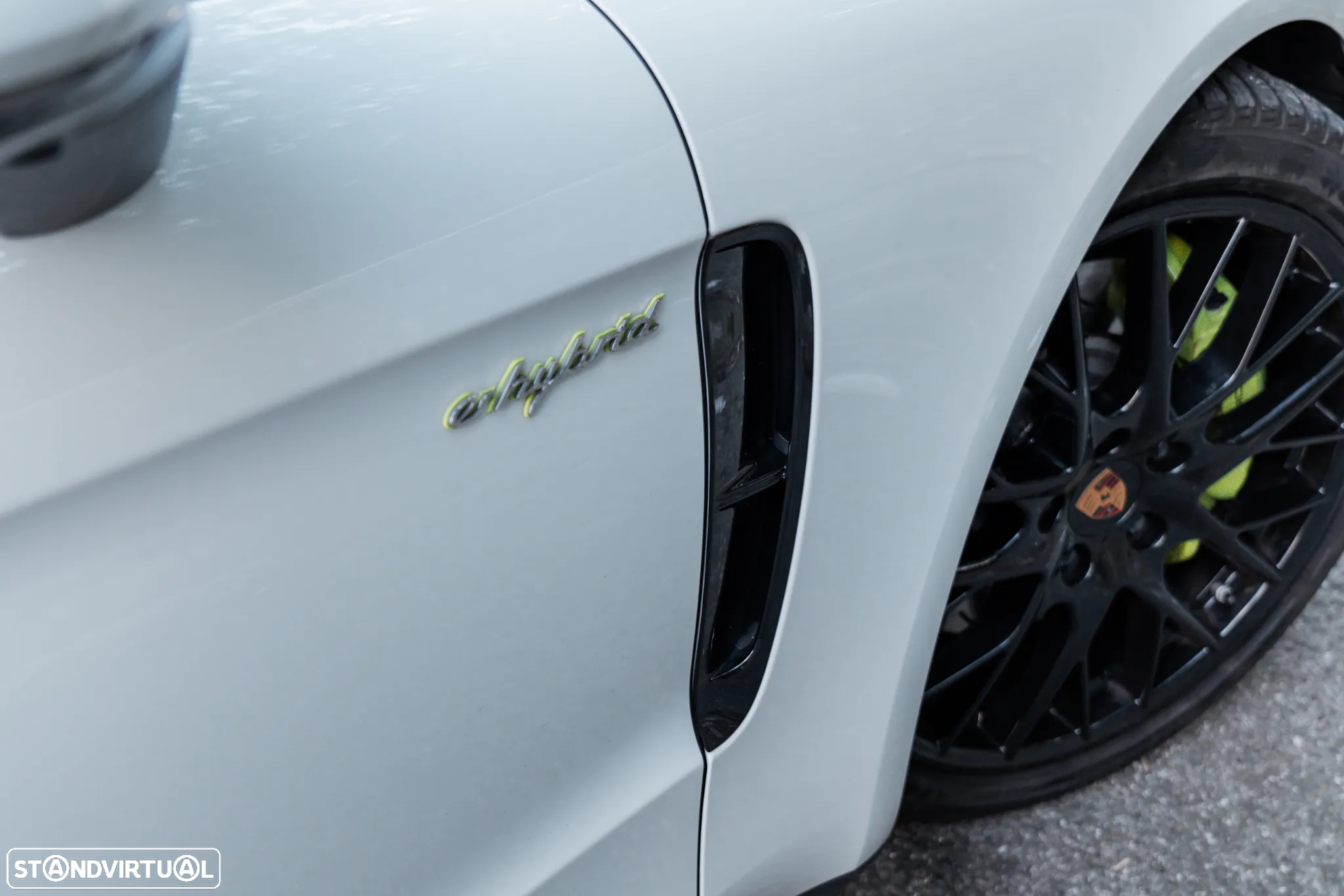 Porsche Panamera Sport Turismo 4 E-Hybrid - 16
