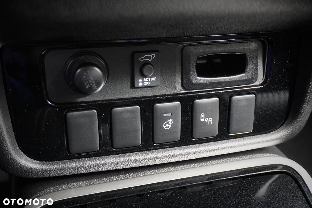 Mitsubishi Outlander 2.0 4WD CVT Diamant Edition+ - 11